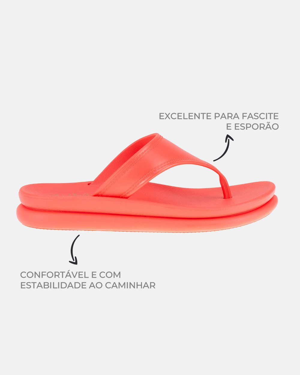 Sandália com tecnologia Wide Fit