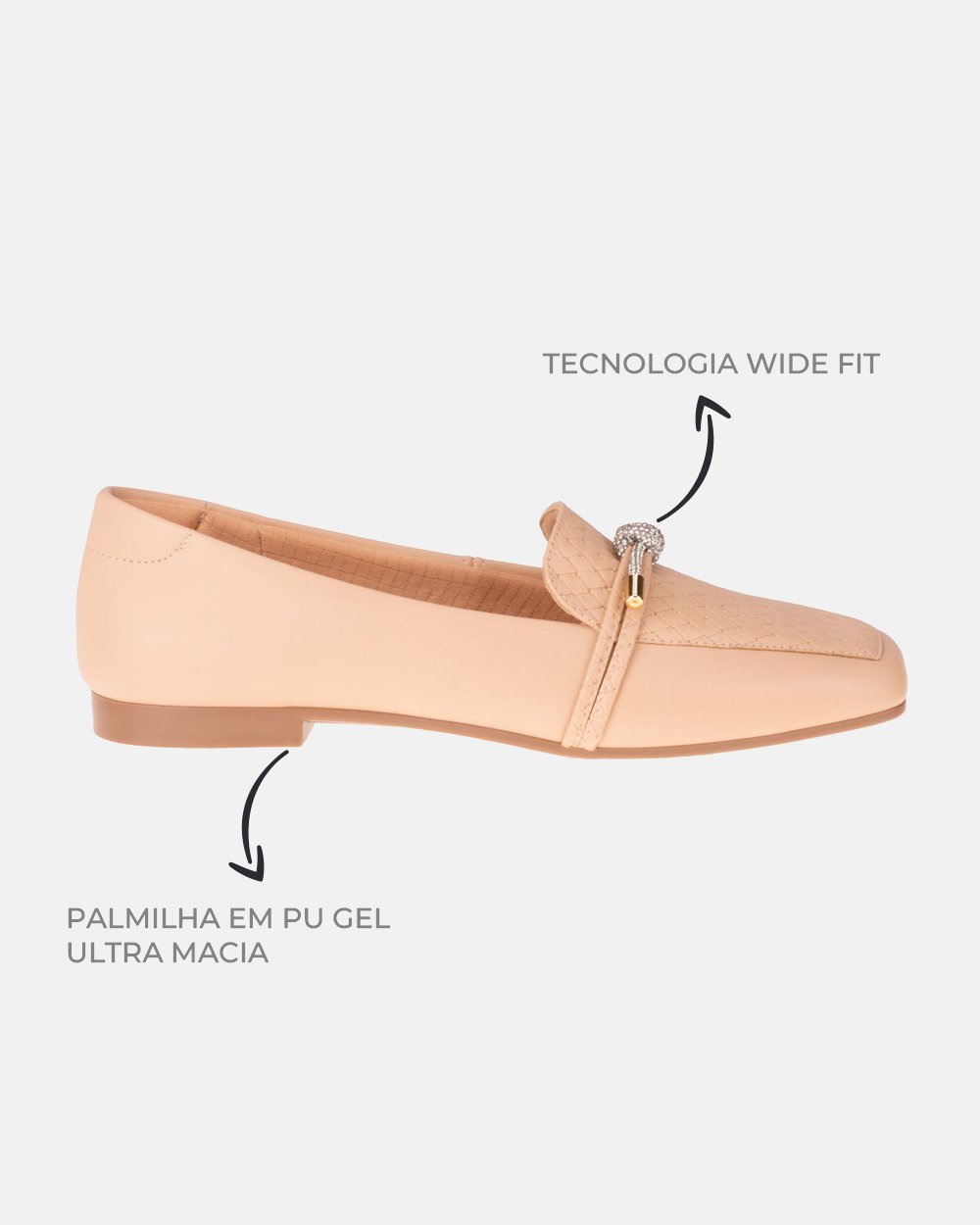 Sandália com tecnologia Wide Fit