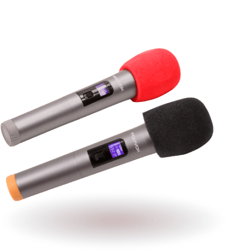 Par de microfones sem fio XM-123 da Polyvox na cor cinza metálico com display informativo e 2 espumas protetoras, uma preta e outra vermelha.?rel=0